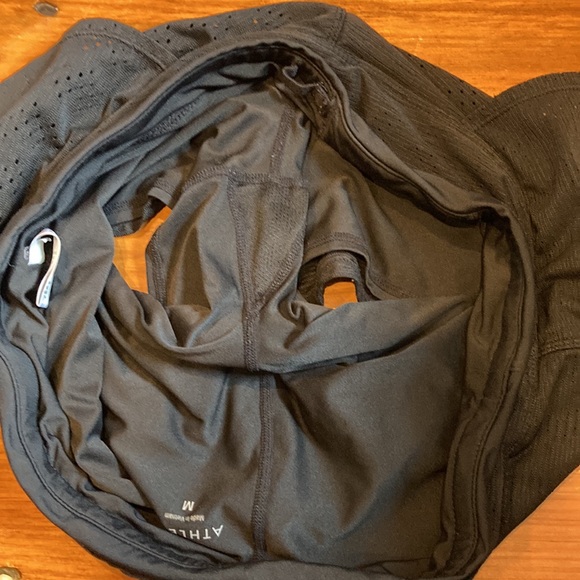 ATHLETA M Mesh Overlay Shorts Prisma Miles 2-In-1 - Picture 9 of 9